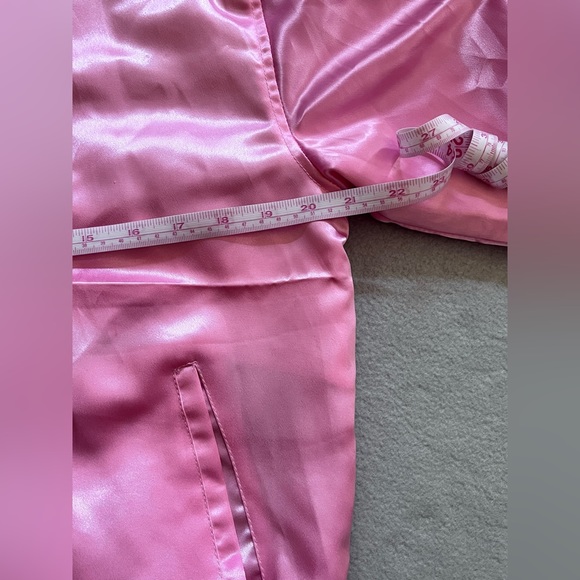 Love LaRouge Official Pink Satin “Death Before Dull Nails” Bomber Jacket Sz M - Picture 4 of 9